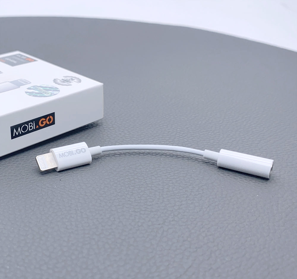 Mobigo 12cm lightning to 3.5mm Aux headphone jack adapter GO62AL