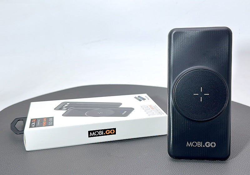 Mobigo 10000 mah MagSafe power bank with micro TYPE-c Lightning cable GO506