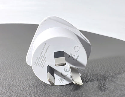 Blackweb all in one travel adapter BK01