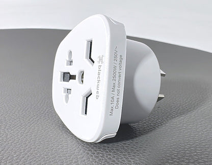 Blackweb all in one travel adapter BK01