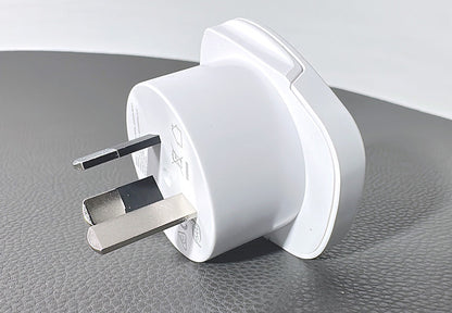 Blackweb all in one travel adapter BK01